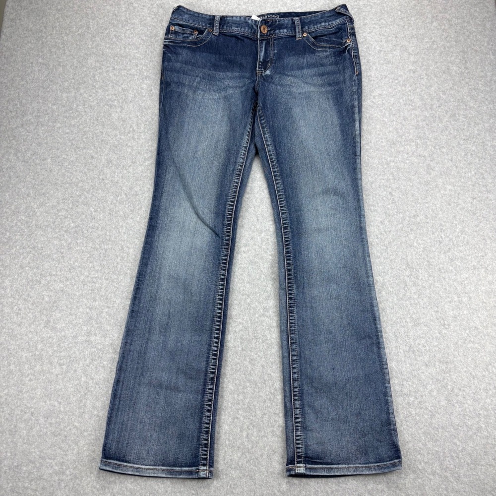 Maurices Jeans Womens Long 11 Blue Straight Leg Stretch Denim Y2K Indie Sleaze